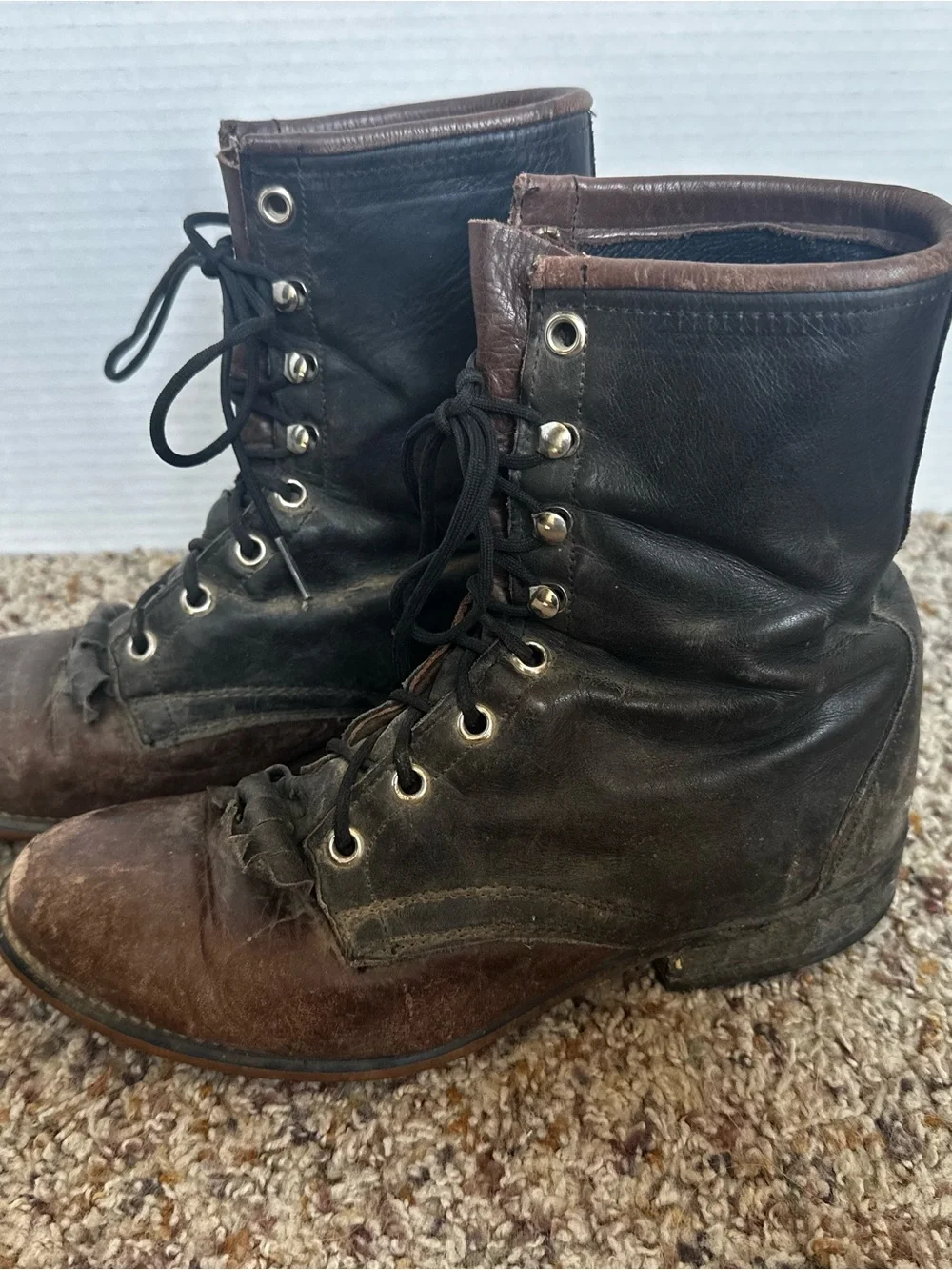 Laredo sturdy lace